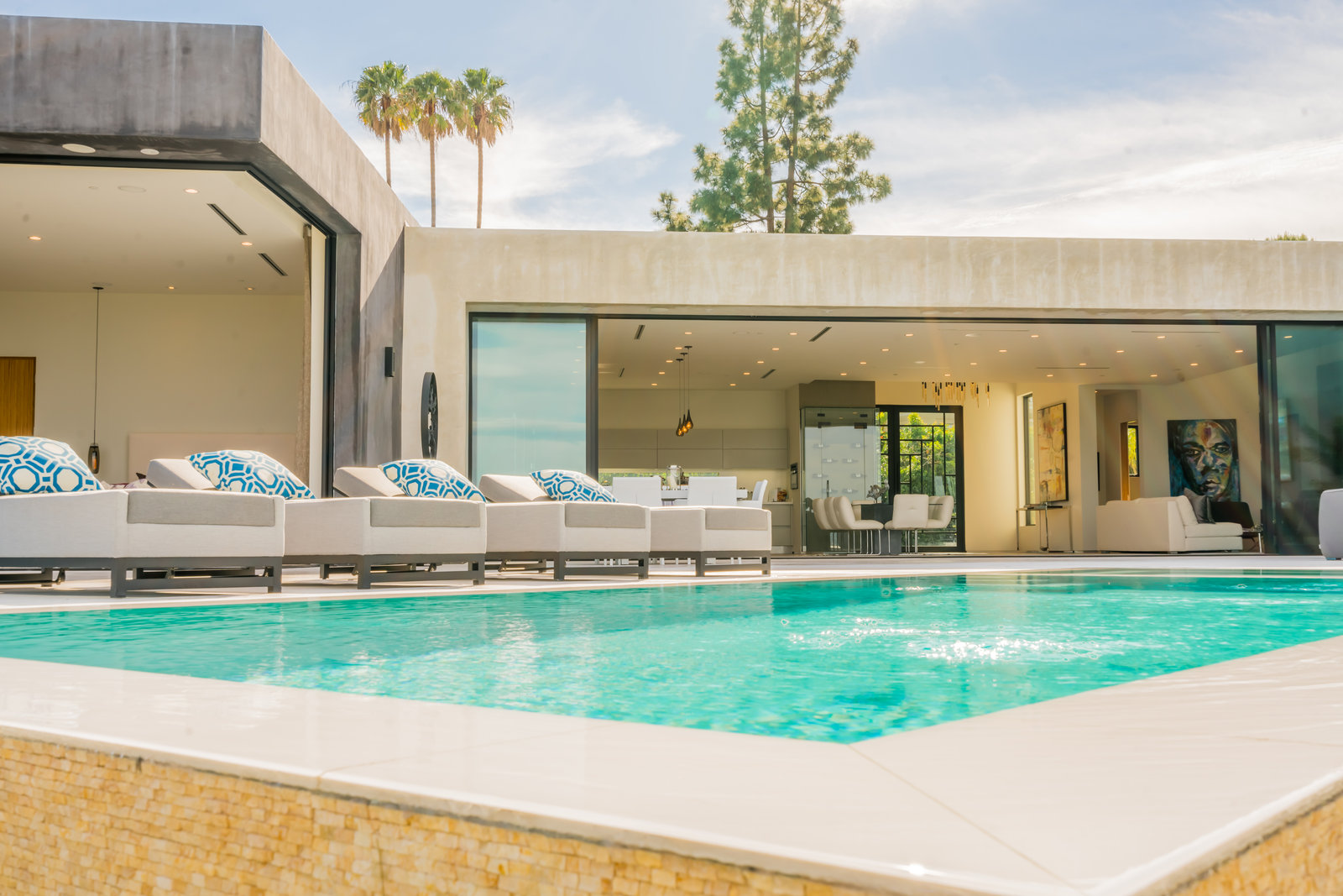 Villa Escondite — Poolside terrace