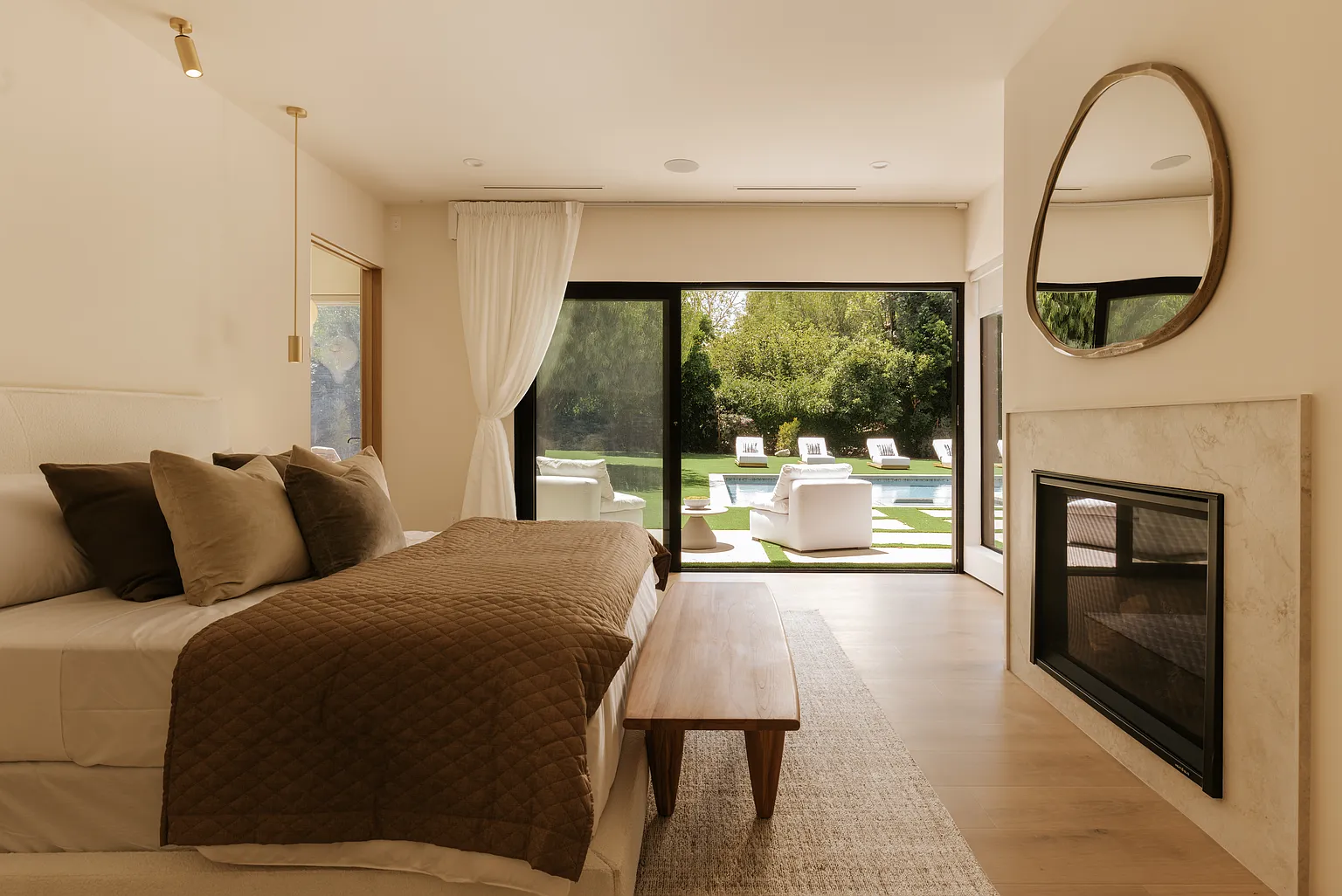 Casa Serena — Primary suite overlooking the garden